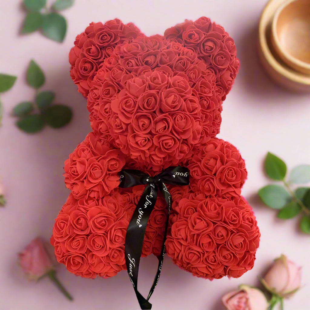 40cm red rose teddy bear with white heart inside clear display box
Handcrafted rose bear made from artificial foam roses
Romantic gift-ready rose bear in transparent packaging with red ribbon
Close-up of textured red and white foam roses on teddy bear
Elegant rose bear with heart-shaped center in deluxe gift box
Artificial rose teddy bear for Mother's Day, weddings, or anniversaries
Detailed shot of white heart roses on red floral teddy bear
Rose bear in clear gift box with red satin bow
Lux